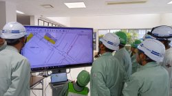 マップでガス管の配置を確認する様子